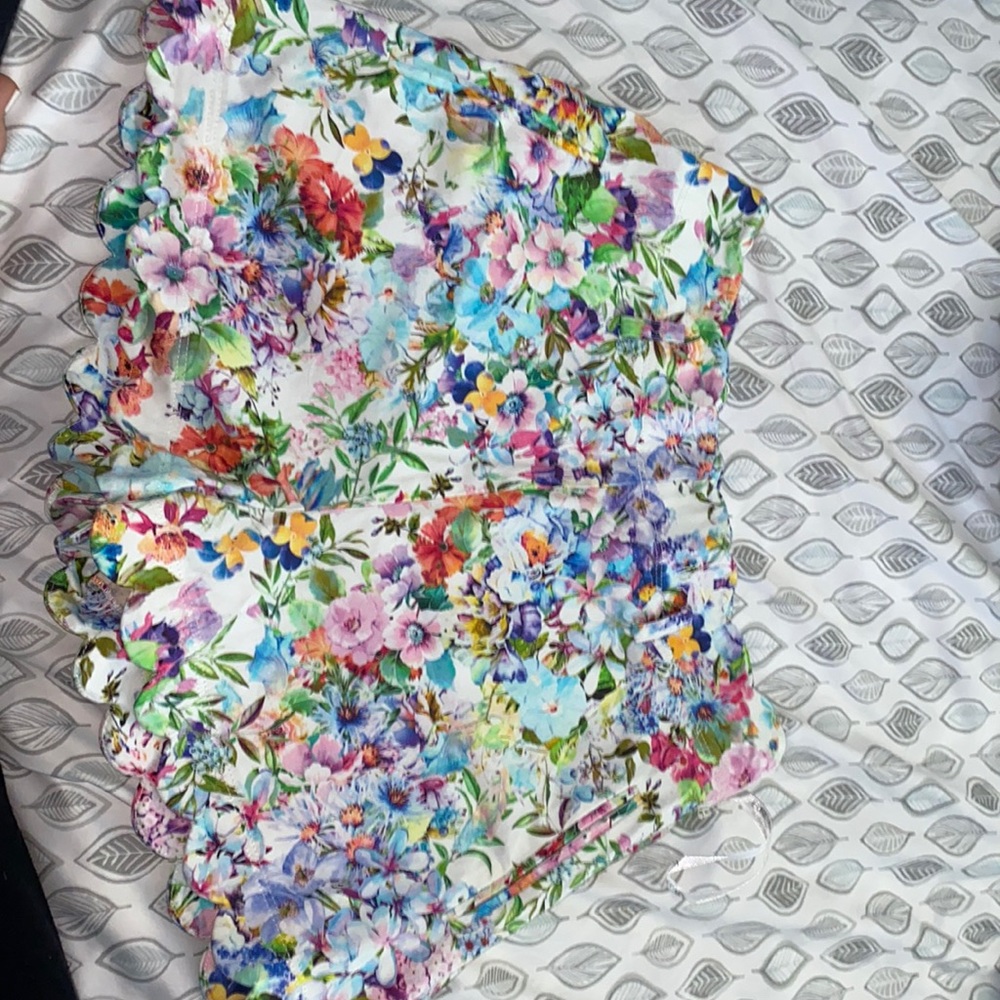 Colorful floral shorts from forever new
